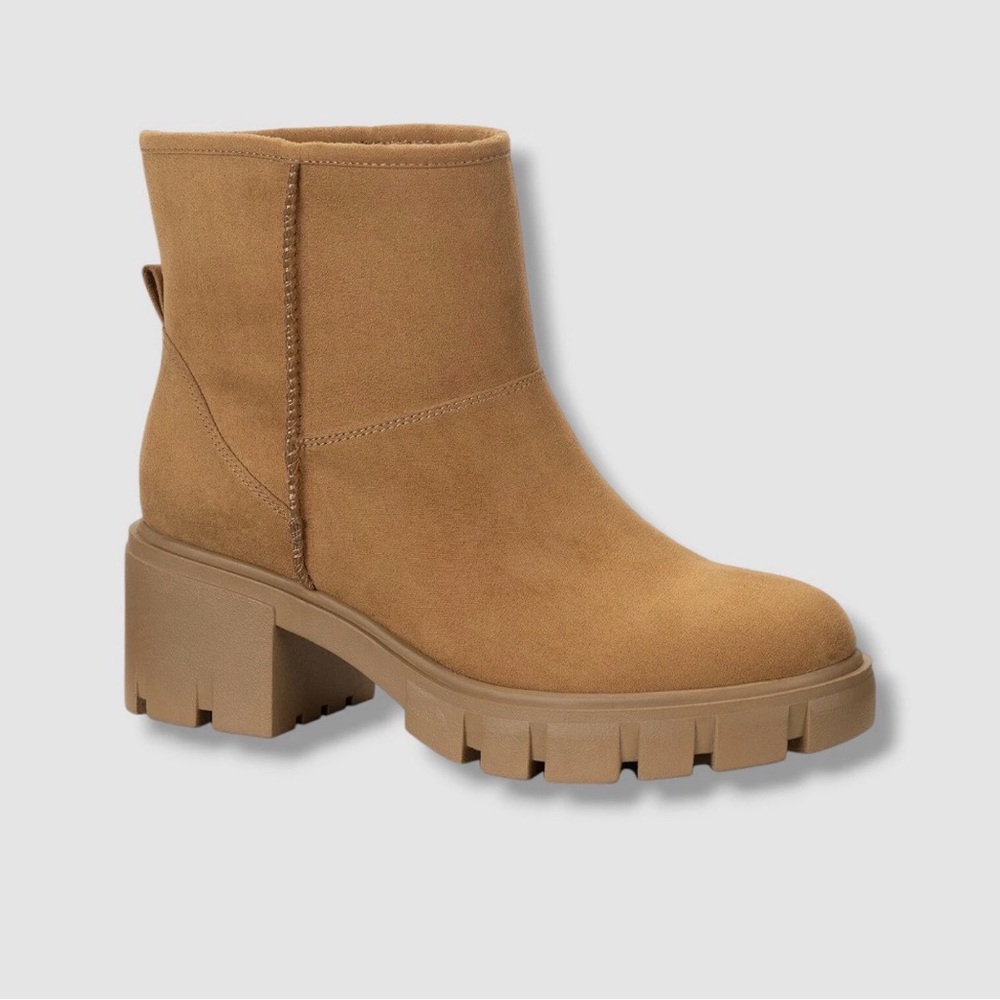 SUN STONE Womens Brown Treaded Heel Pull-Tab Riyaa Round Toe Boots Shoes 9